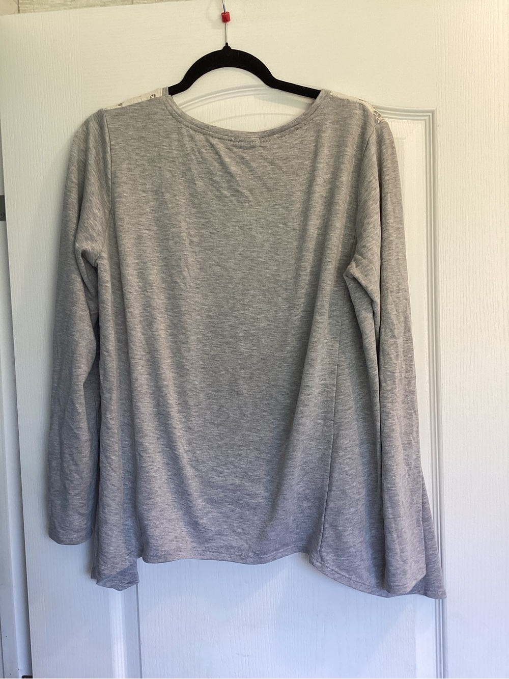 Eyeshadow Gray Long-Sleeve Top with Ivory Lace Panel XL EUC - Picture 3 of 4